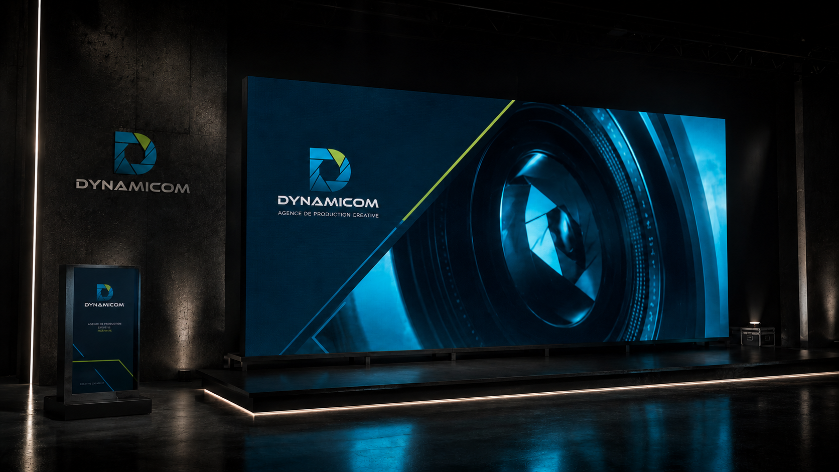 Grand mur LED Dynamicom allumé sur une scène d'événement sombre